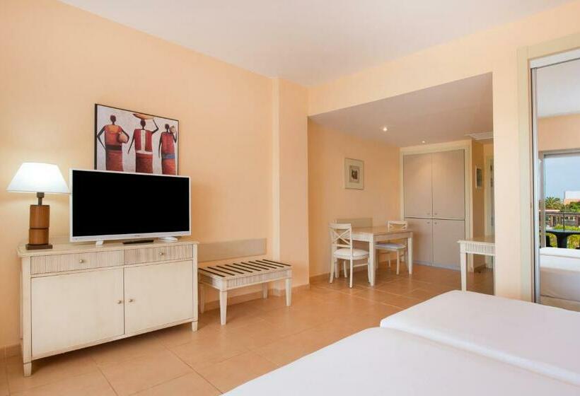 جناح جونيور ذو إطلالة جانبية على البحر, Iberostar Waves Gaviotas Park - All Inclusive