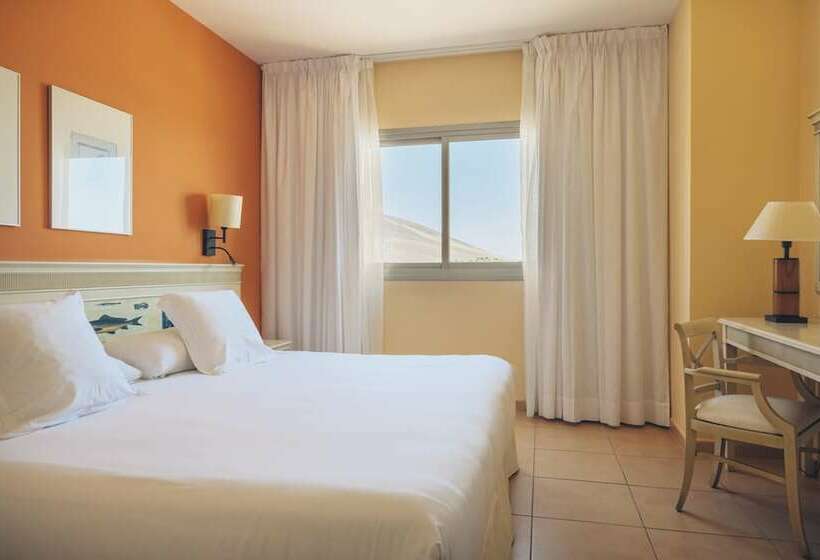 جناح جونيور ذو إطلالة جانبية على البحر, Iberostar Waves Gaviotas Park - All Inclusive