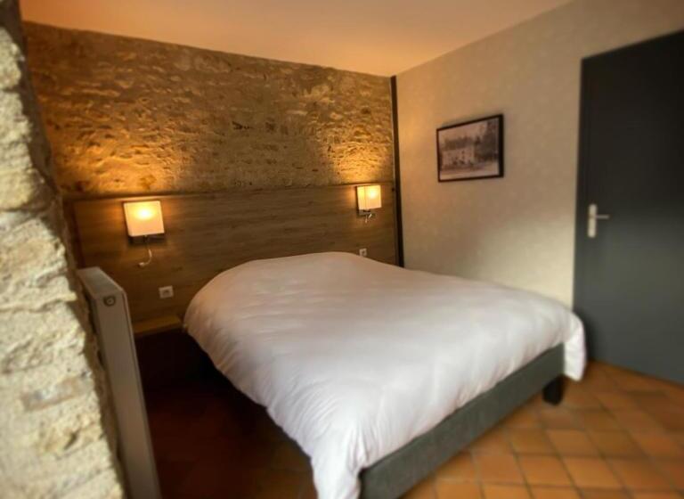 Номер Стандарт, Logis   Hôtel Saint Nicolas