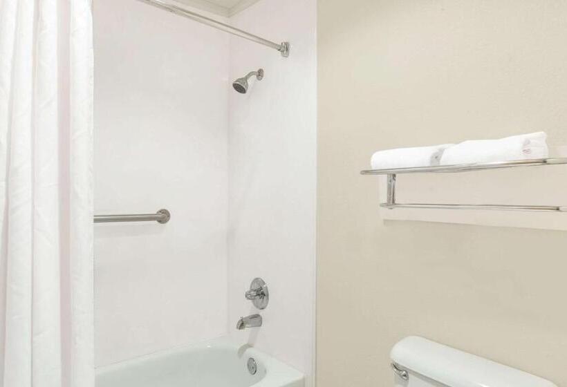 Студия Стандарт, Super 8 By Wyndham North Little Rock/mccain