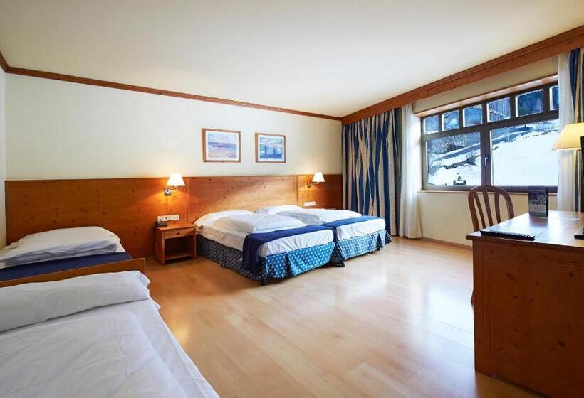 חדר סטנדרט לארבעה, Euroski Mountain Resort & Spa