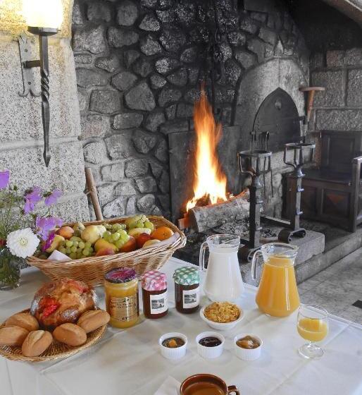 Семейный Номер, Le Relais De L'aubrac