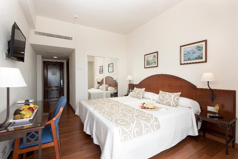 Standard Studio, Legendary Lisboa Suites