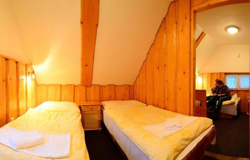 샬레, Horsky Hotel Mnich