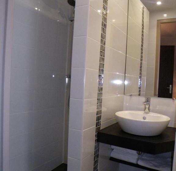 Трехместный Номер Комфорт, Logis Hôtel La Grassinais Saint Malo