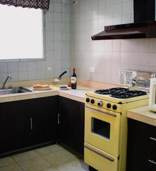 Апартаменты 3 Спальни, Suites Del Sol Hotel & Apartments