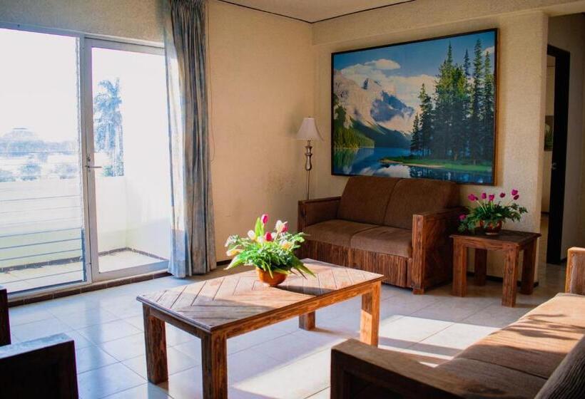 Апартаменты 3 Спальни, Suites Del Sol Hotel & Apartments