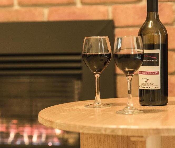 Президентский Люкс, Macedon Ranges Hotel & Spa