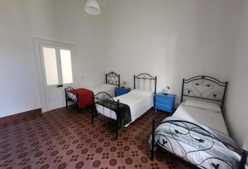 اتاق خانوادگی, Dimora Liberty