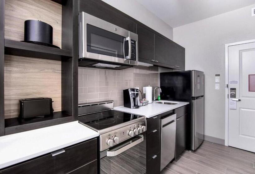 מיטת קינג בסוויטה, Towneplace Suites By Marriott Houston Hobby Airport