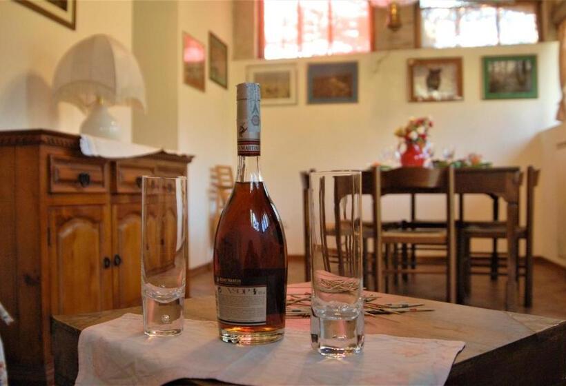 低层单卧公寓, La Capannella