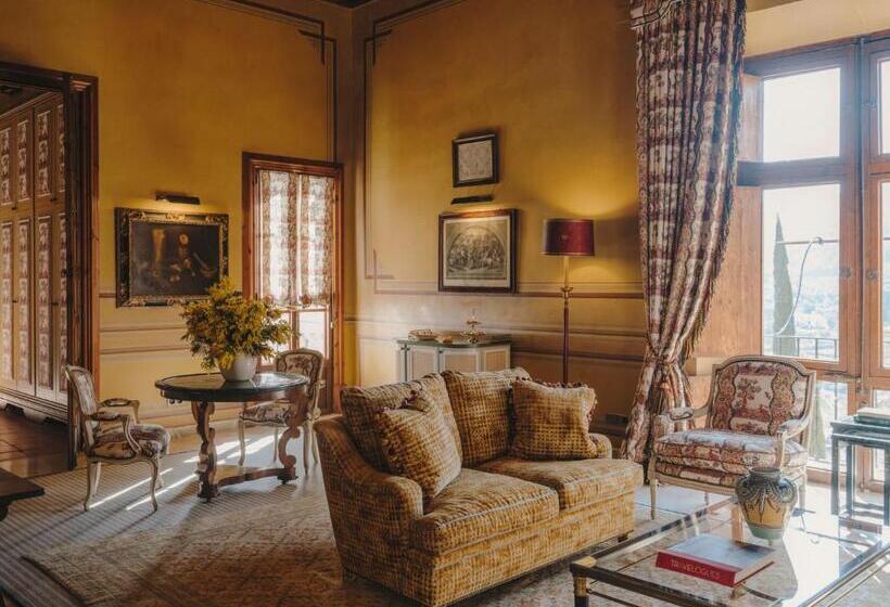 سوییت, Grand Hotel Son Net