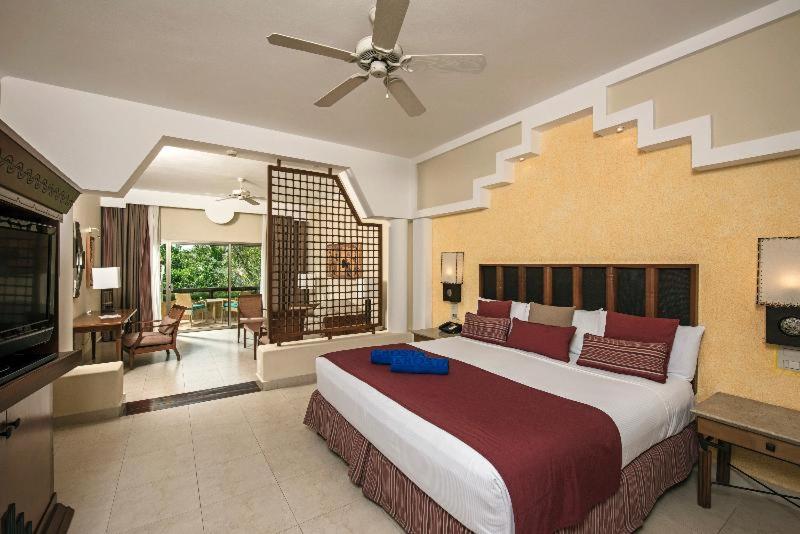 プールビュージュニアスイート, Iberostar Selection Paraíso Maya Suites