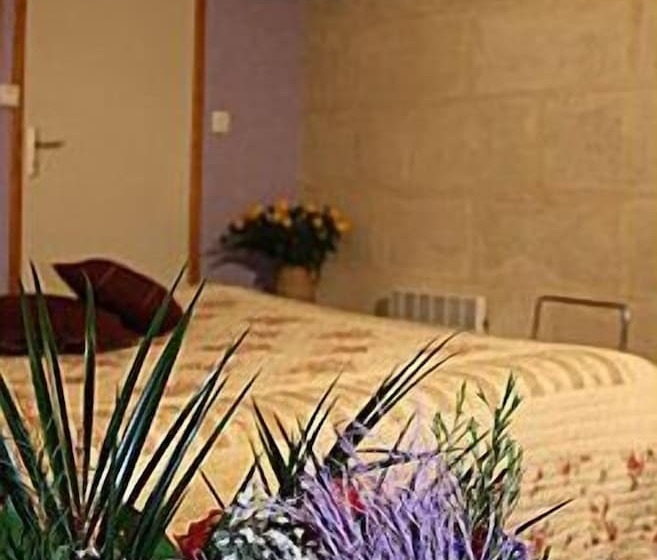 Номер Стандарт, Logis Auberge Le Colombien   Hôtel Et Restaurant