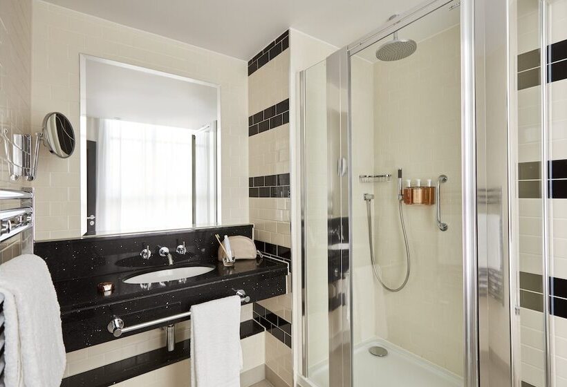 Quarto Familiar Clássico, The Clermont London Victoria