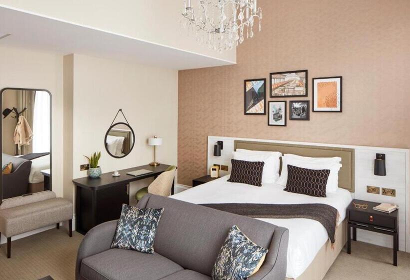 Студия Стандарт, The Clermont London Victoria