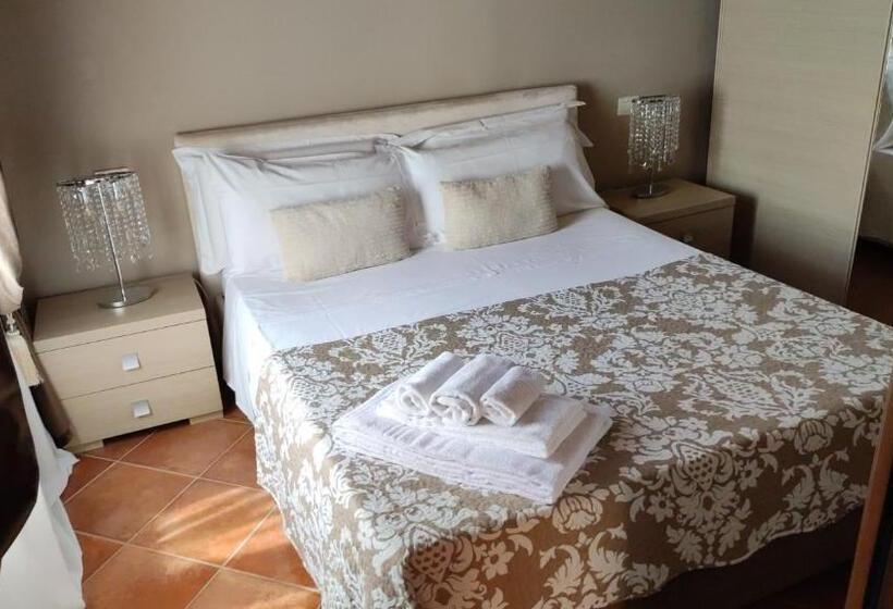 Полулюкс Нижний Этаж, Luxury Suite Sirmione