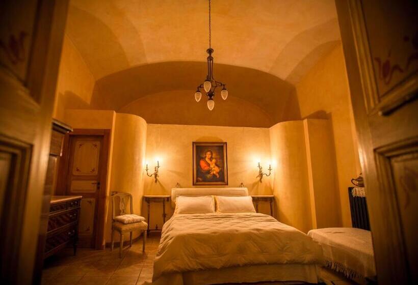 اتاق لوکس با تخت بزرگ, B&b Palazzo De Matteis