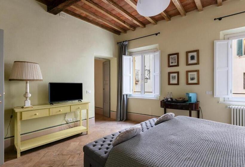 Полулюкс Повышенной Комфортности, Tuscany View Montalcino