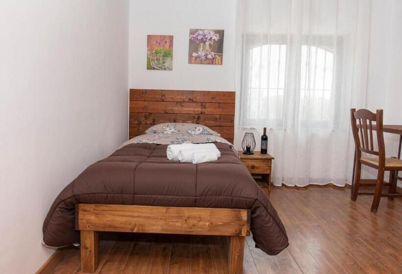 اتاق استاندارد یک نفره, Fattoria Il Laghetto