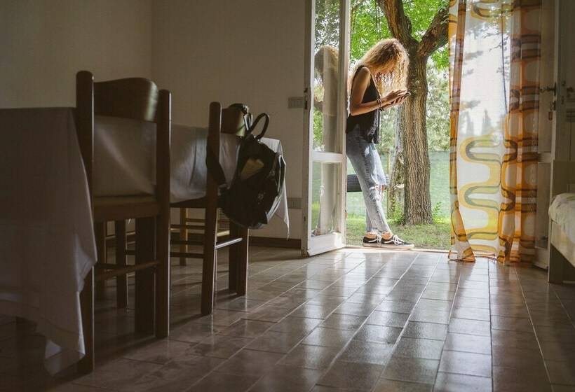 Кровать в Многоместном Номере с Общей Ванной, Tuscany Working Hostel
