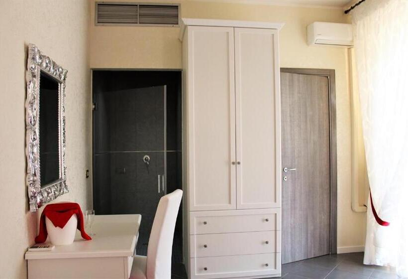 Полулюкс с Балконом, Il Postiglione Hotel   Sala Ricevimenti Minturno