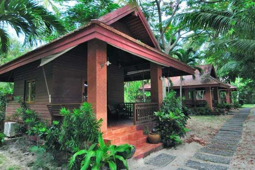 بانگلوی لوکس, Baan Mai Beachfront Phuket Lone Island