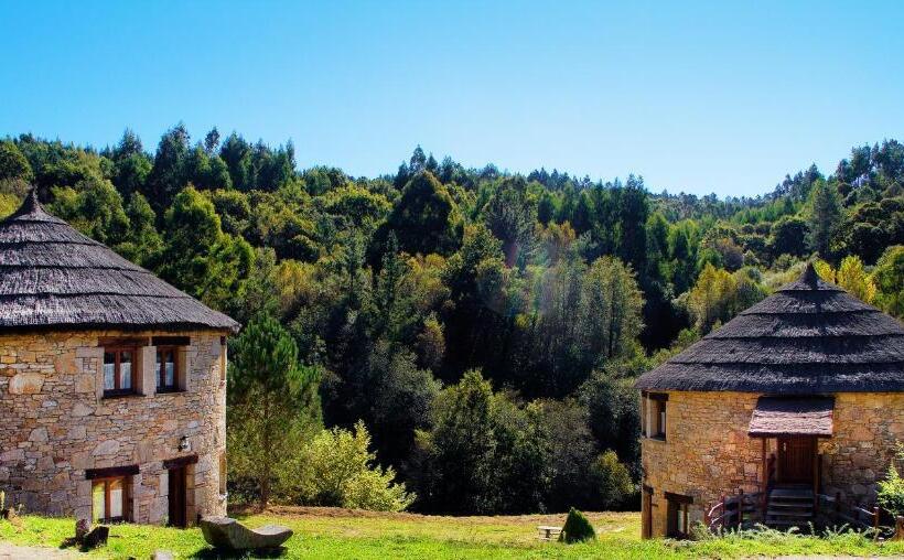Quarto Estandar Vista Montanha, Balneario Rio Pambre