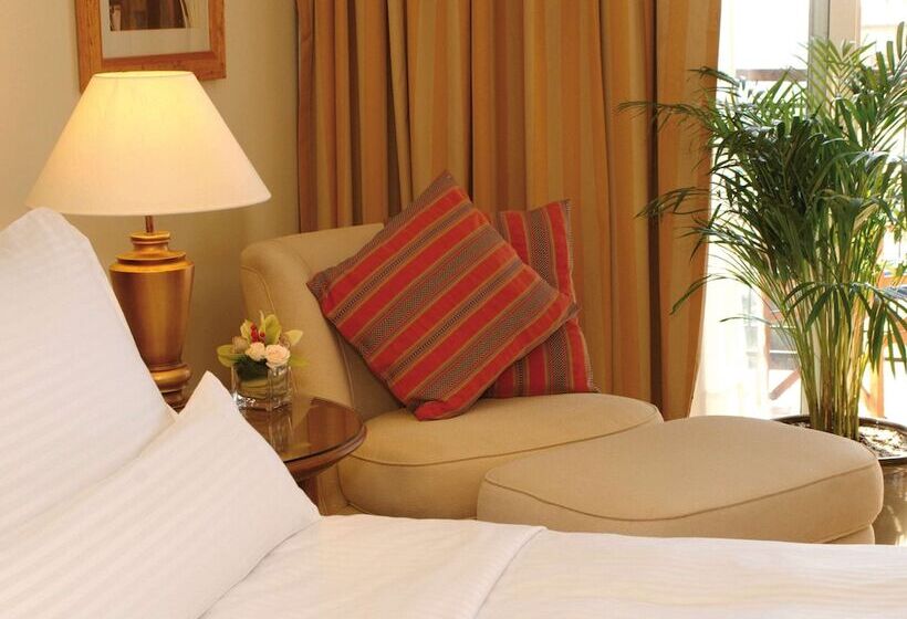 اتاق سوپریور با چشم‌انداز دریا, Movenpick Resort & Residences Aqaba