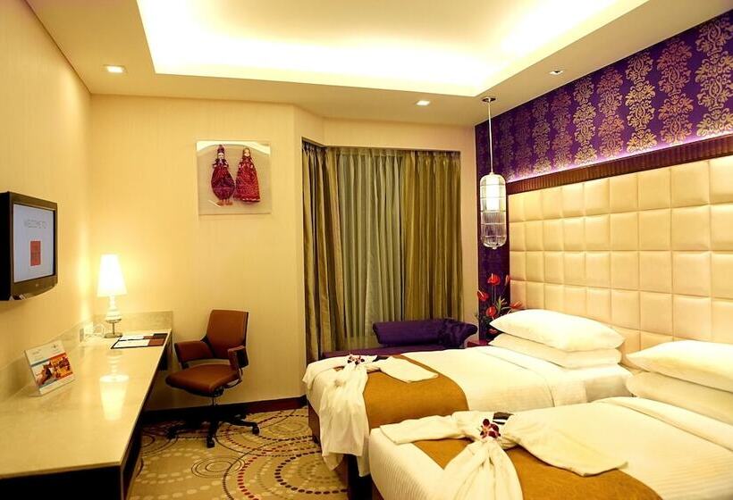 اتاق کلاب, The Metropolitan Hotel & Spa New Delhi