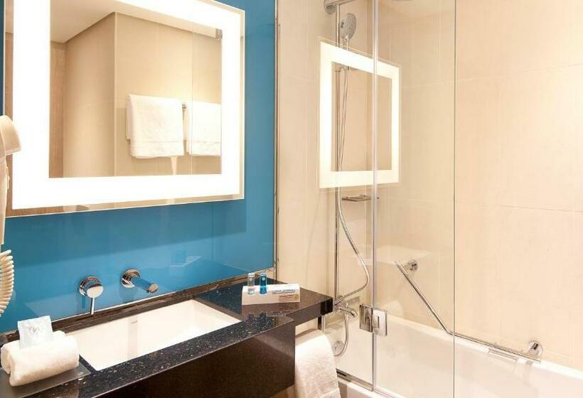 Семейный Номер Superior, Novotel World Trade Centre Dubai