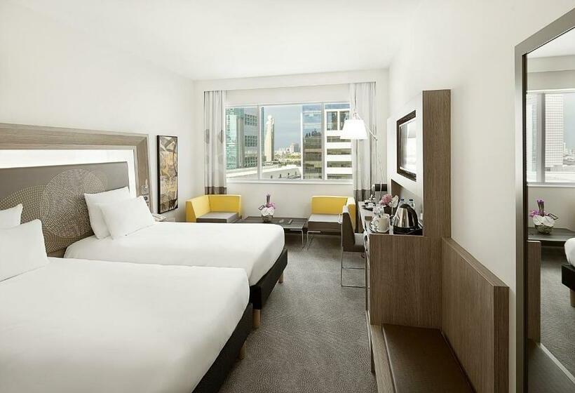 Номер Executive, Novotel World Trade Centre Dubai
