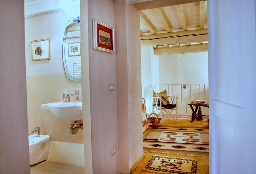 Номер Стандарт, Bioagriturismo Podere Montisi