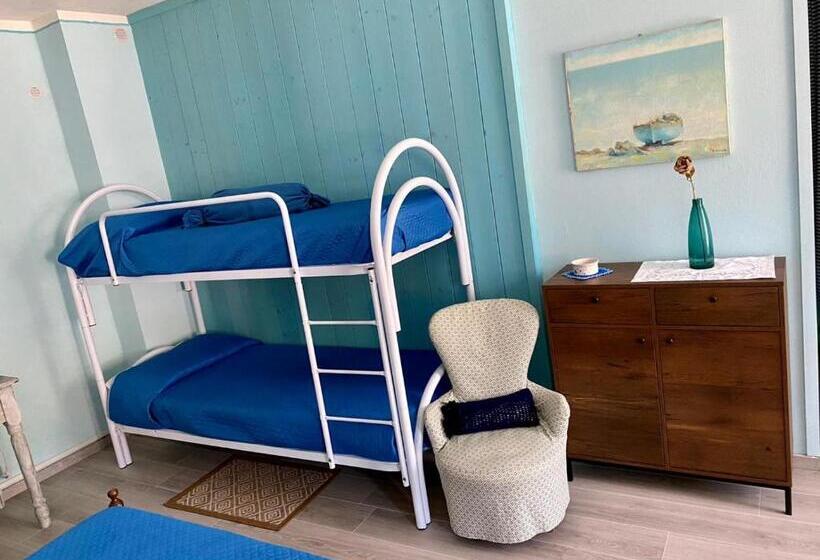 Семейный Номер, Bed & Breakfast Marietta