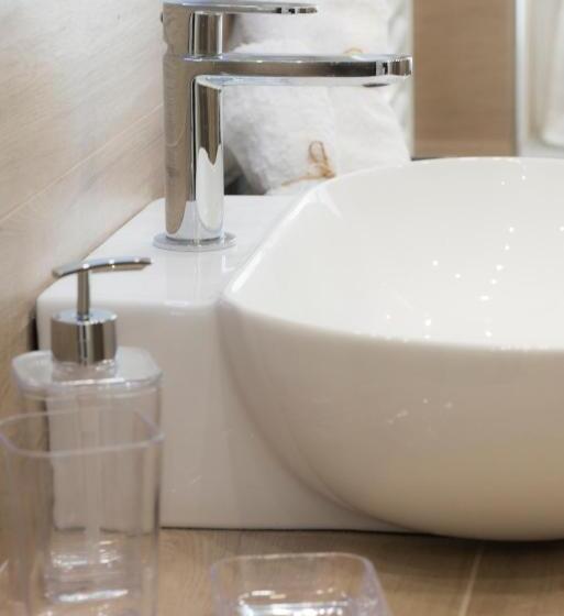 اتاق استاندارد با تخت بزرگ, Cherie B&b  Salerno
