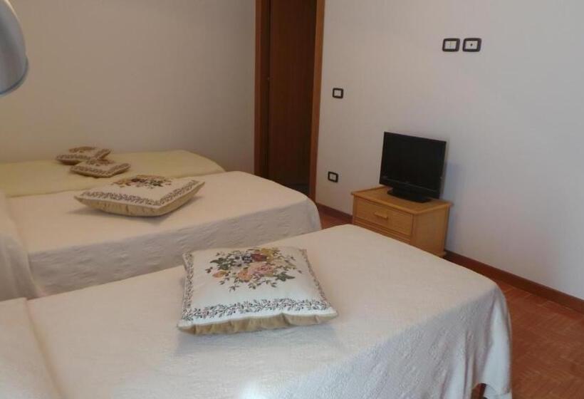 Номер Стандарт с Террасой, B&b Il Poggio