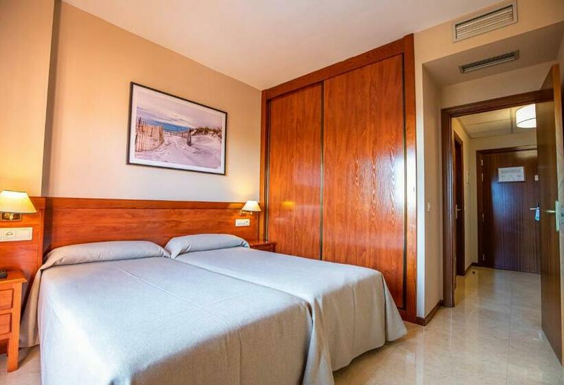 Apartamento 1 Dormitório com Terraço, Ilunion Miramar