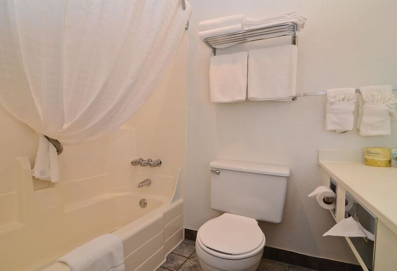 Номер Стандарт 2 Двуспальные Кровати, Best Western Valdez Harbor Inn