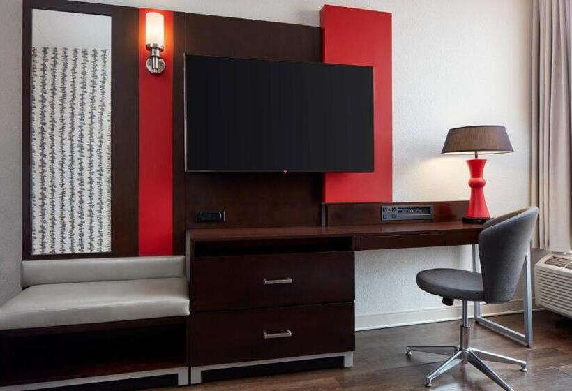 带大床的标准间, Fairfield Inn & Suites By Marriott Washington Downtown