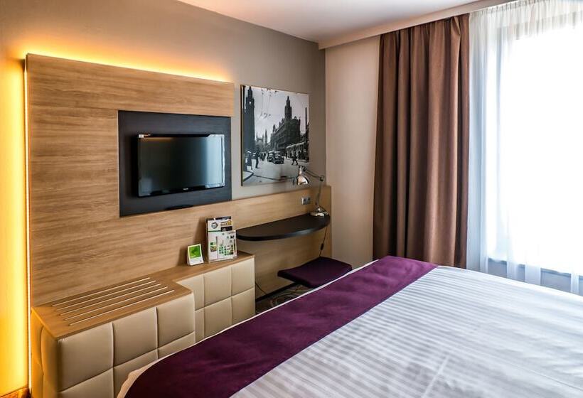 Люкс, Holiday Inn Budapest Budaörs, An Ihg