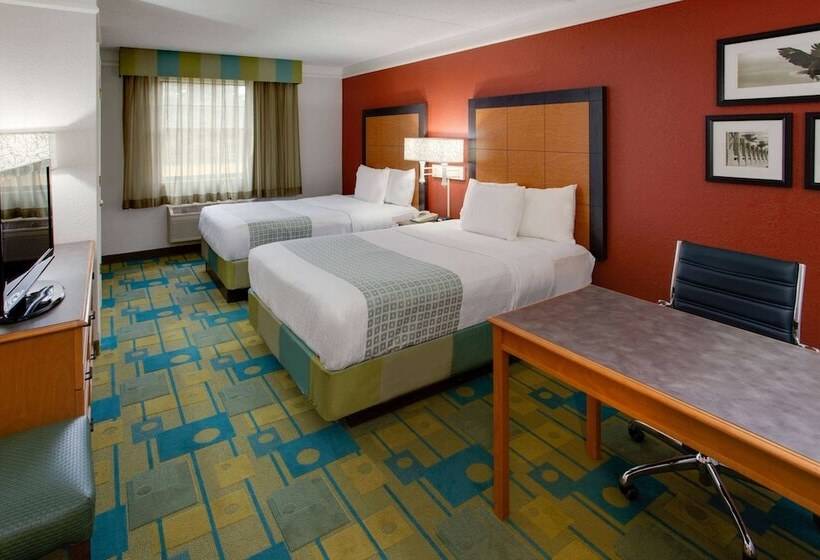 Номер Стандарт 2 Двуспальные Кровати, La Quinta Inn By Wyndham Pittsburgh Airport