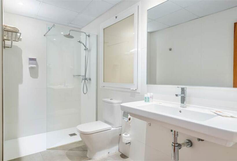 침실 2개 아파트, Apartamentos Carlos V