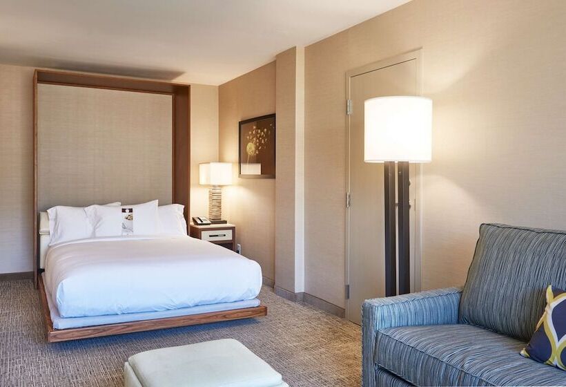 Номер Стандарт, Doubletree By Hilton Fresno Convention Center