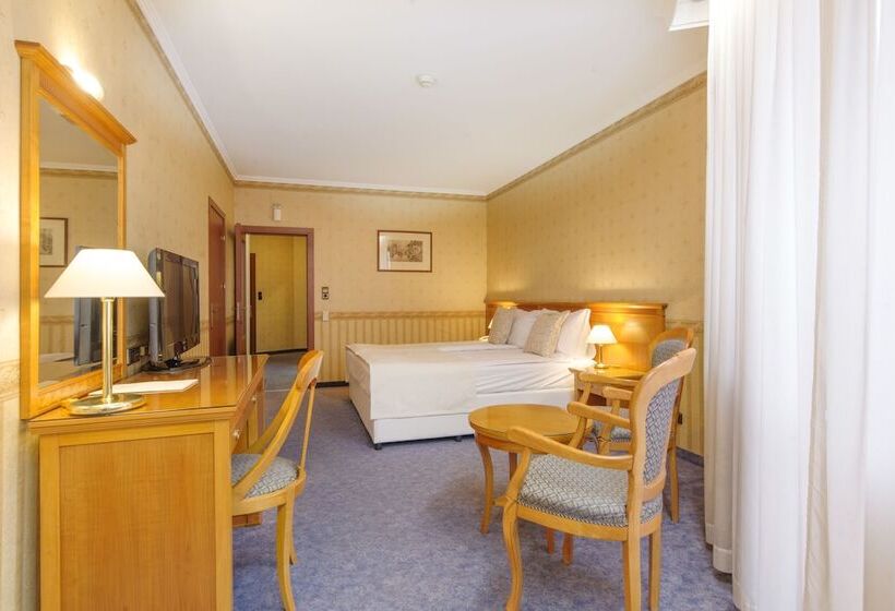 Номер Стандарт, Downtown   Top Location In The Heart Of Sofia City