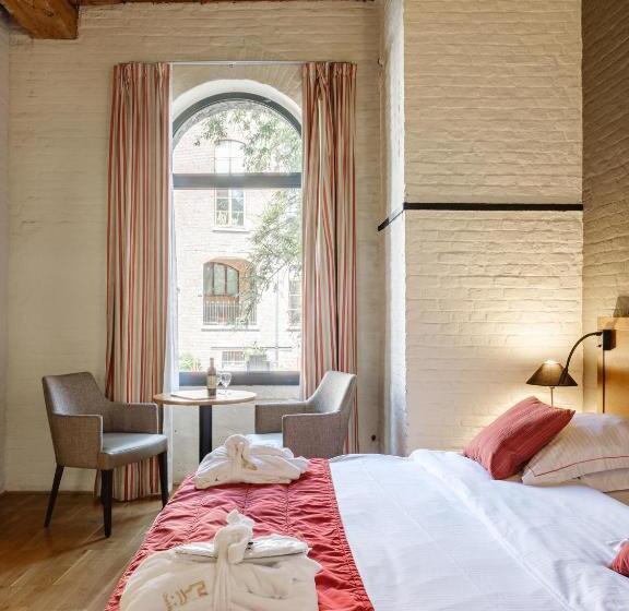 Номер Deluxe, Ghent River