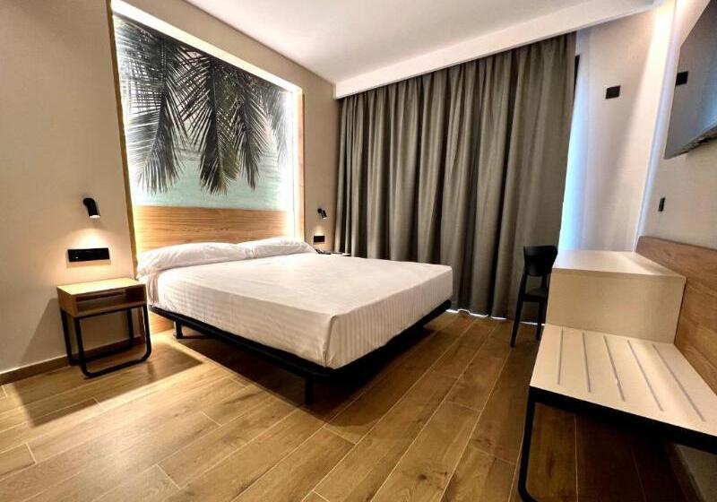 Quarto Estandar, Primavera Park 4* Sup