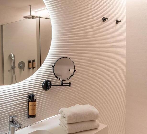 Quarto Estandar, Primavera Park 4* Sup