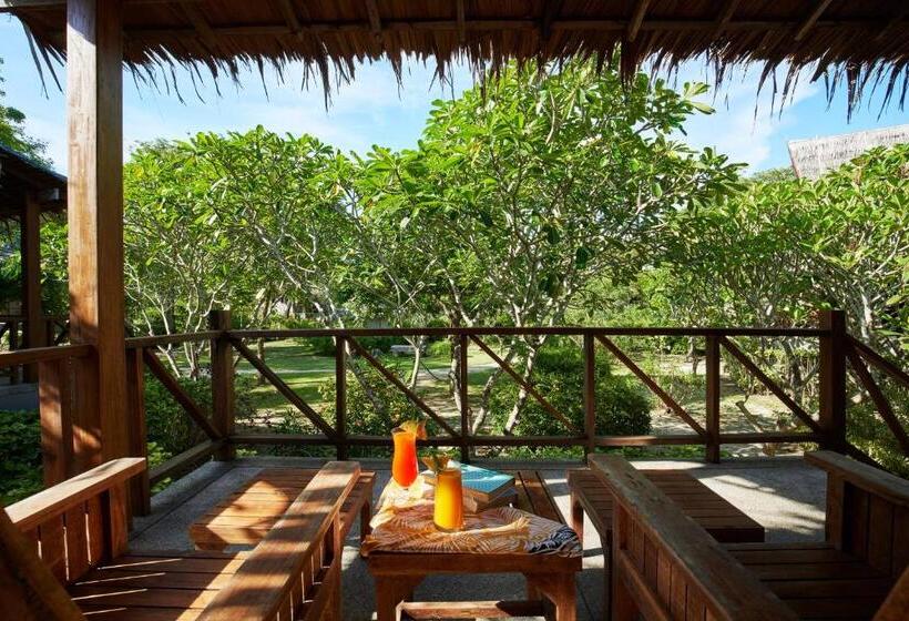 Бунгало Deluxe, Saii Phi Phi Island Village