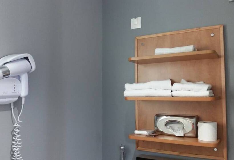 Номер Комфорт, The Originals City, Hôtel Le Berry, Bourges