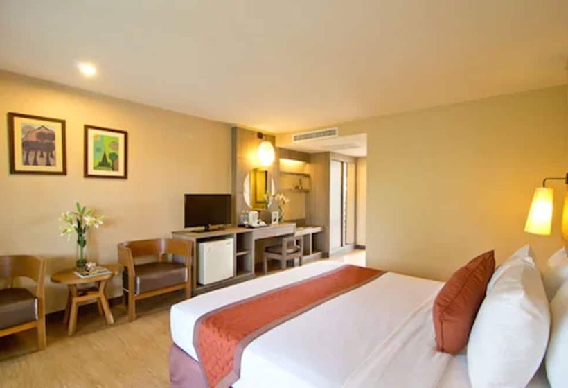수피리어 룸 풀장 전망, The Green Park Resort